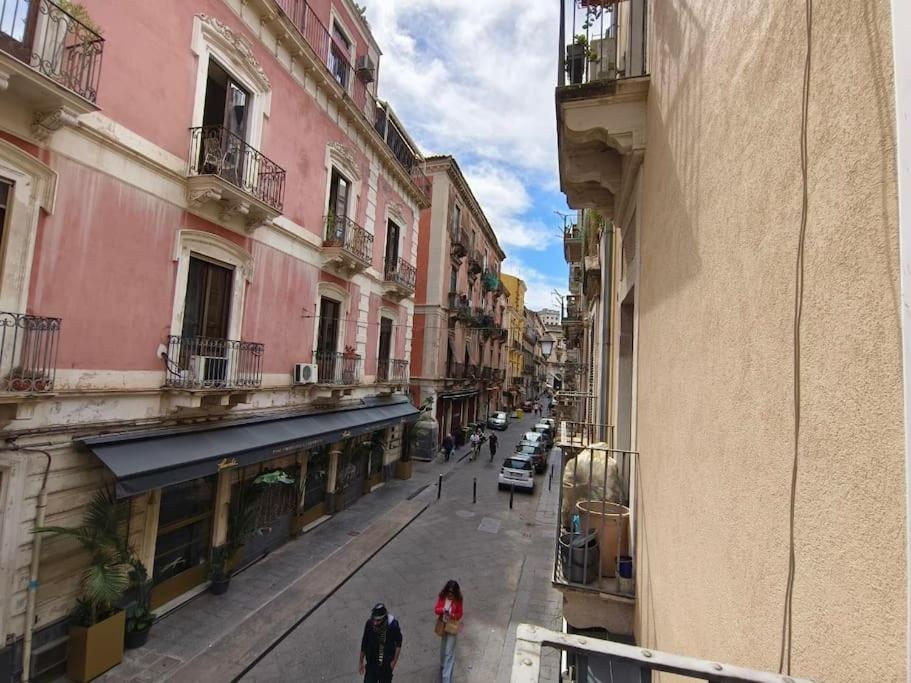 Retroetnea - Appartamento In Centro Storico - Con Camere Comunicanti CTA Eksteriør bilde